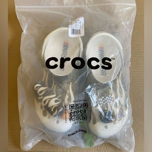 NEW Crocs Nascar Realtree Classic Clogs Size Men's 9 Women's 11 Camo Racing - Picture 13 of 13